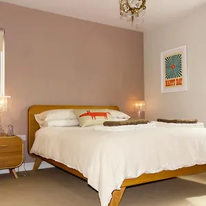  Bed & Breakfast Walton Crescent United Kingdom
